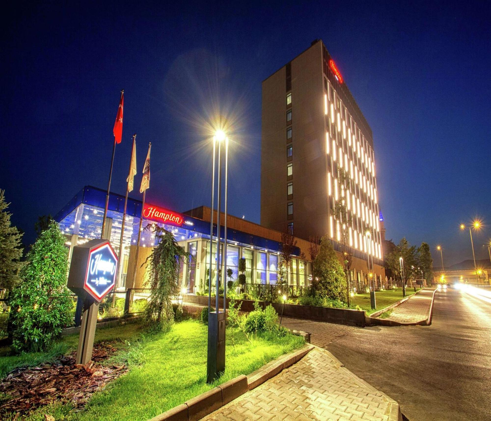 Hotel Hampton By Hilton Bolu Esterno foto
