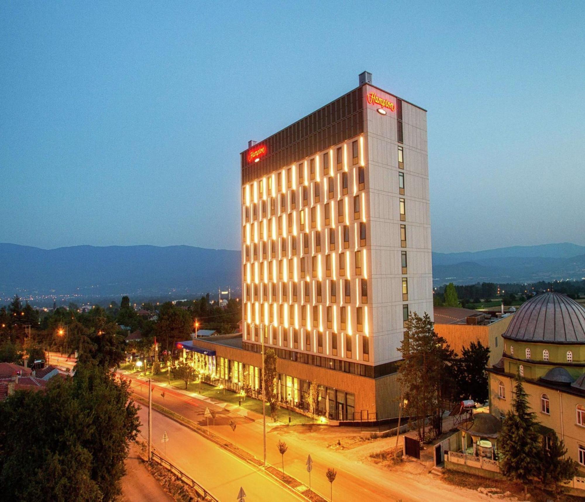 Hotel Hampton By Hilton Bolu Esterno foto